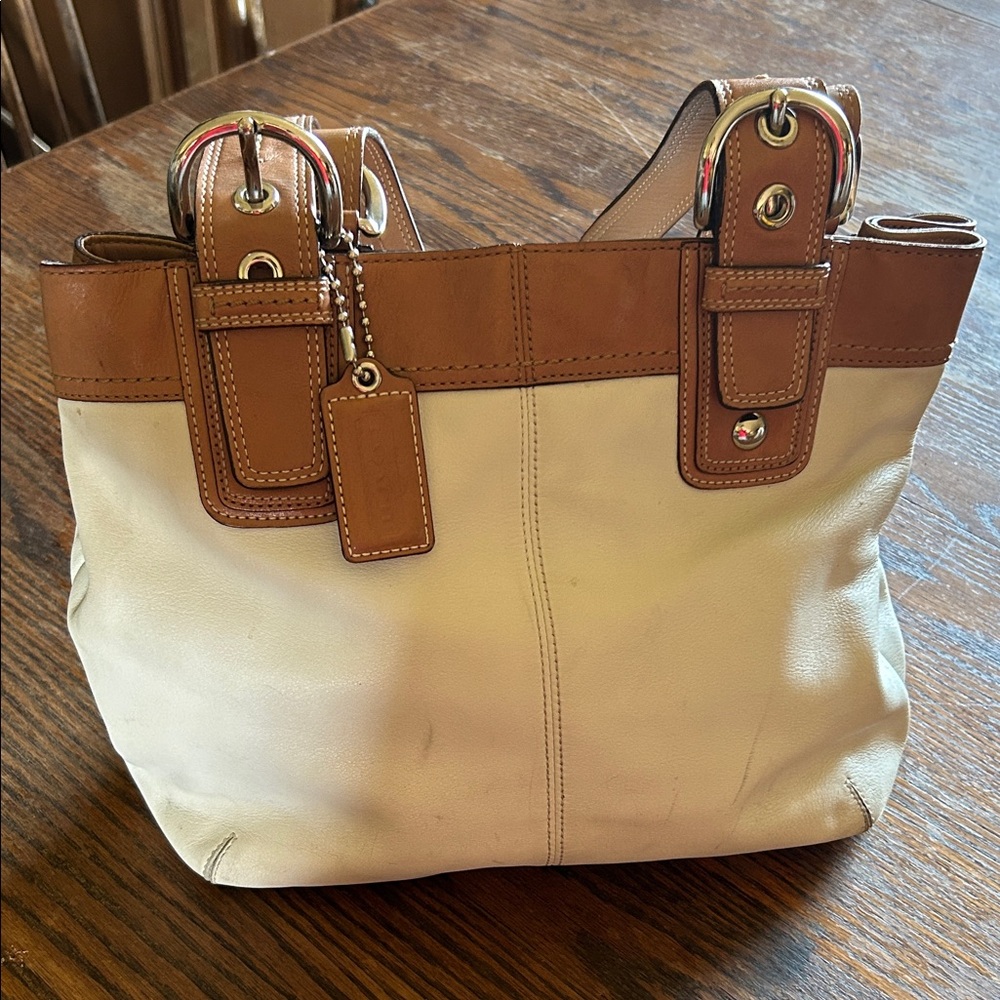 Coach Tan and Cream Leather Handbag - Picture 2 of 5
